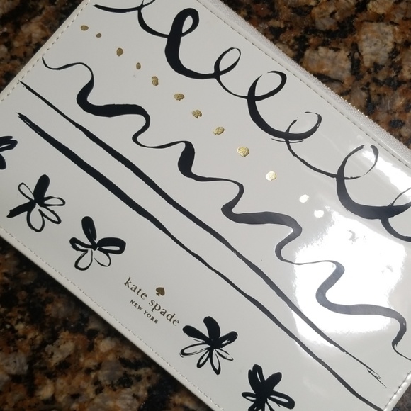 kate spade Handbags - Kate Spade pencil purse NWOT